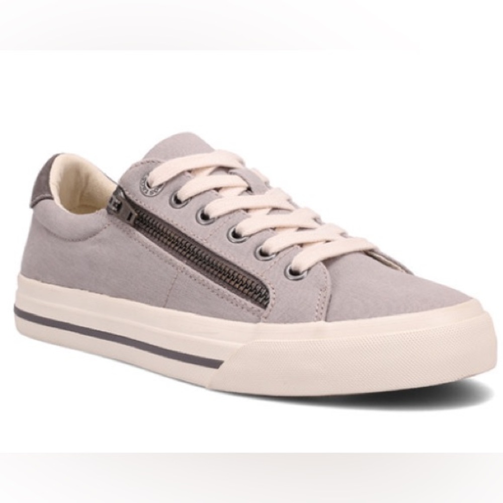 Taos Z Sole Light Gray and Cream Low-Top Sneaker with Side Zip - W 7.5